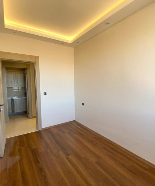 WhatsApp Image 2025-12-13 at 18.57.36 (4)